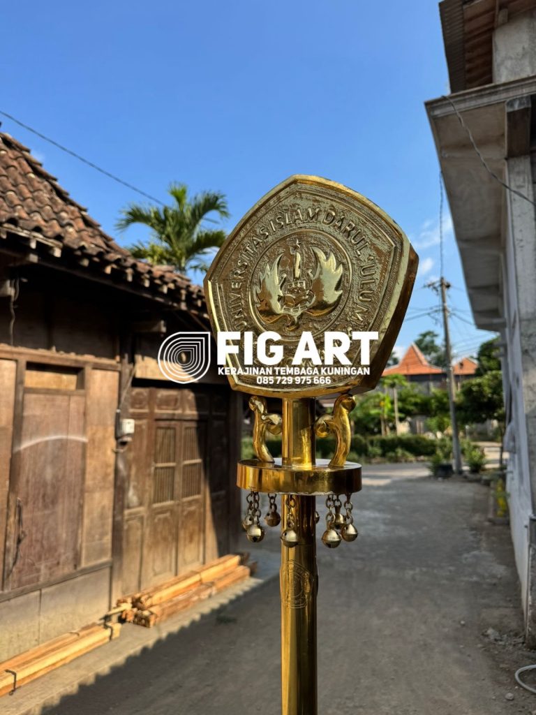 Pedel Wisuda Kuningan