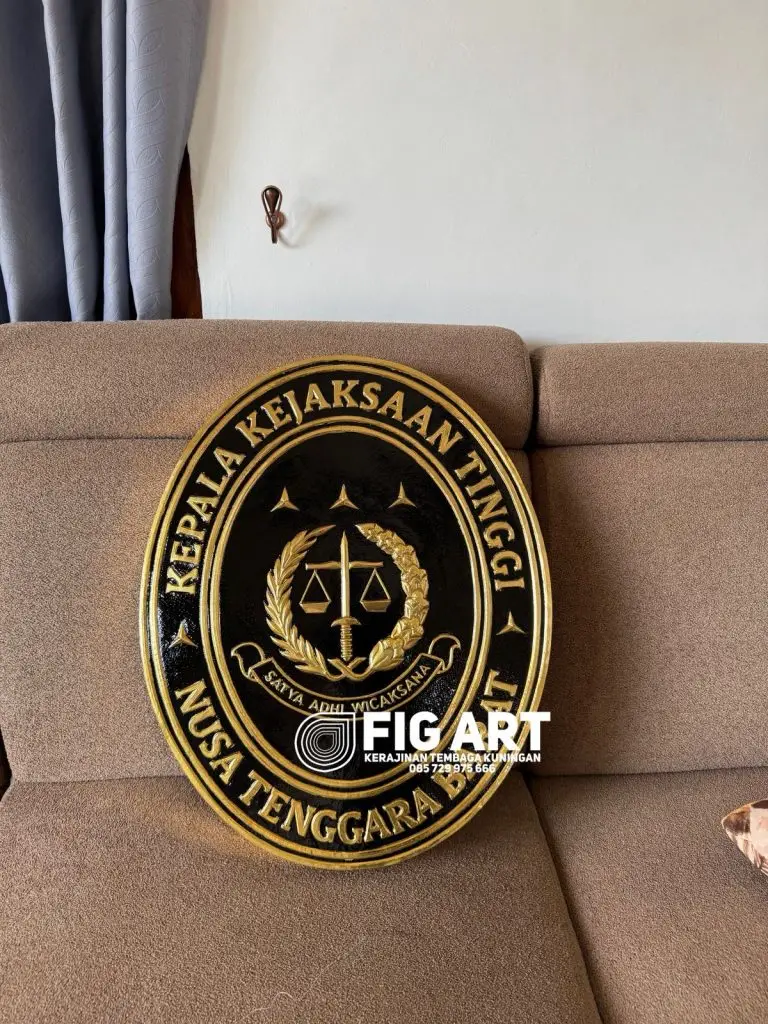 Logo Kuningan Kepala Kejaksaan Tinggi