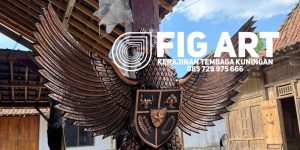 Garuda tembaga ukir
