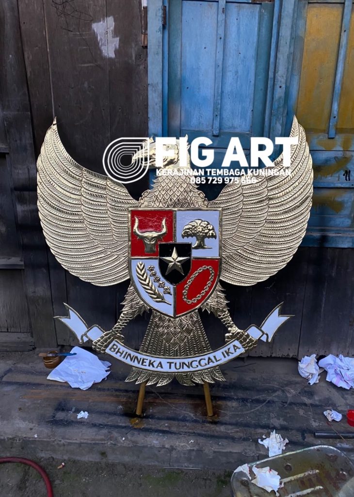 Garuda Kuningan Gapura